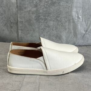 SUN+STONE Women's White Snake Embossed Miriam Round-Toe Slip-On Sneakers SZ 6